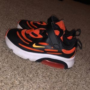 Nike Air Max Boys 10c shoes orange black white